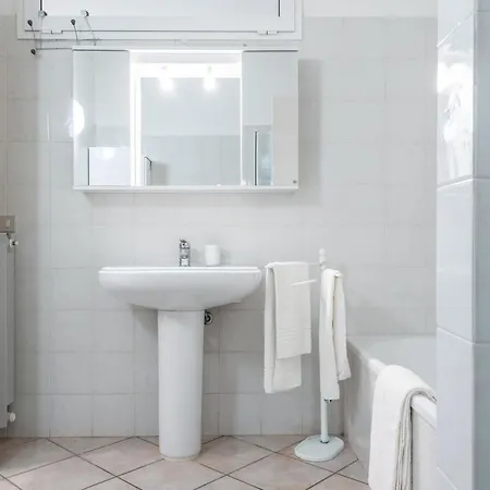 Alberto By Interhome Pairola