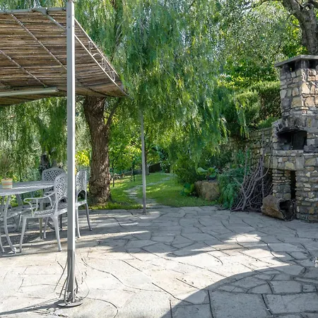 Alberto By Interhome * Pairola